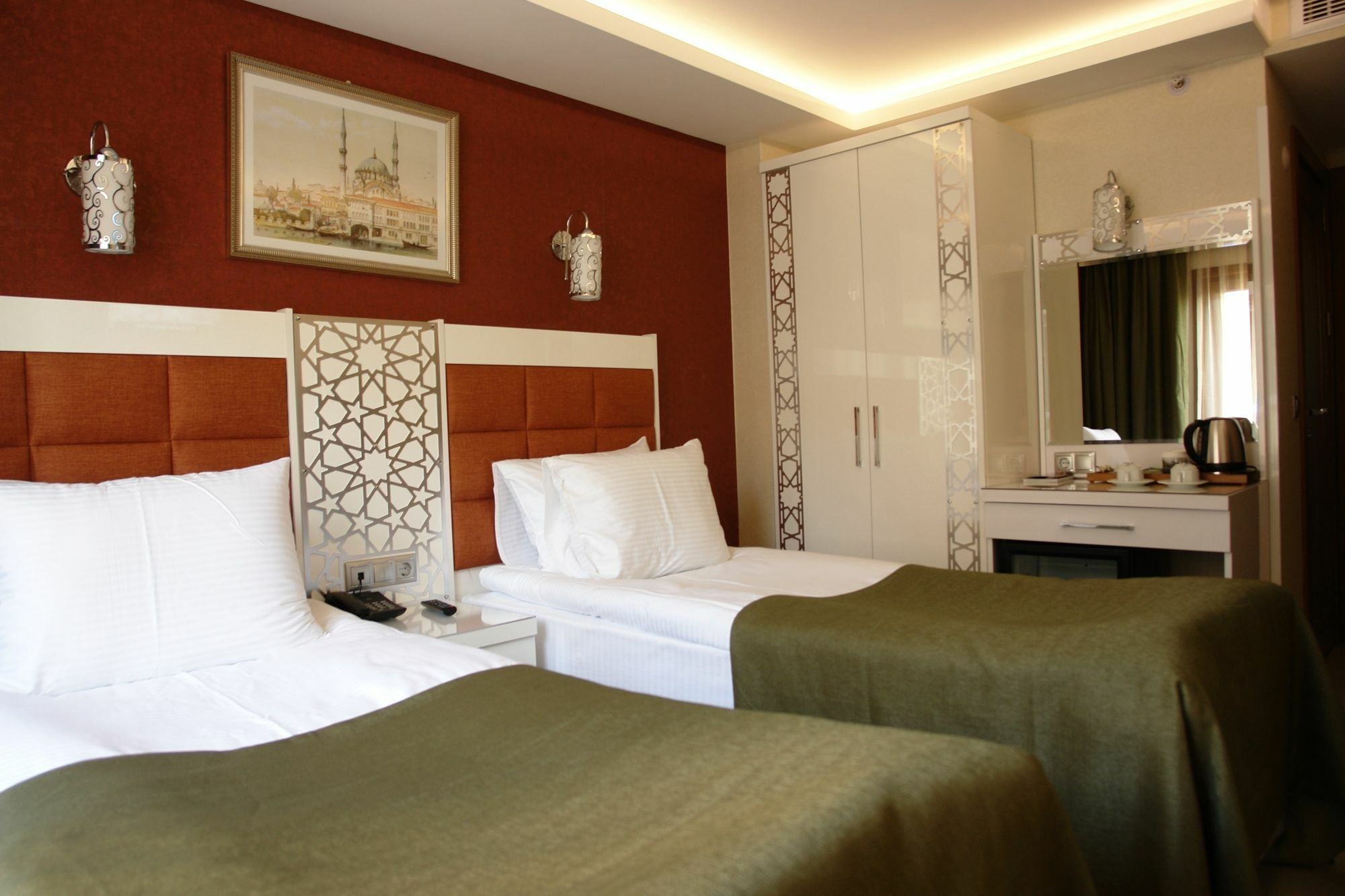 Istanbul River Hotel Exterior photo